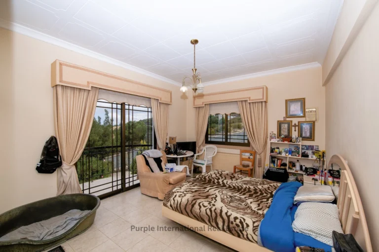 5 Bedroom House for Sale in Tala, Paphos District