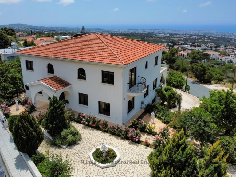 5 Bedroom House for Sale in Tala, Paphos District