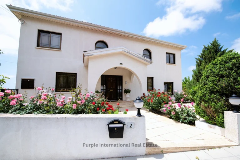 5 Bedroom House for Sale in Tala, Paphos District