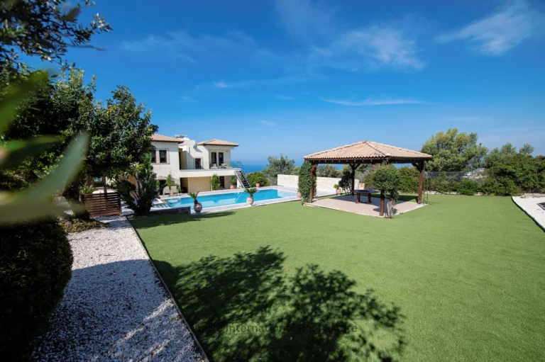 4 Bedroom House for Sale in Aphrodite Hills, Paphos District