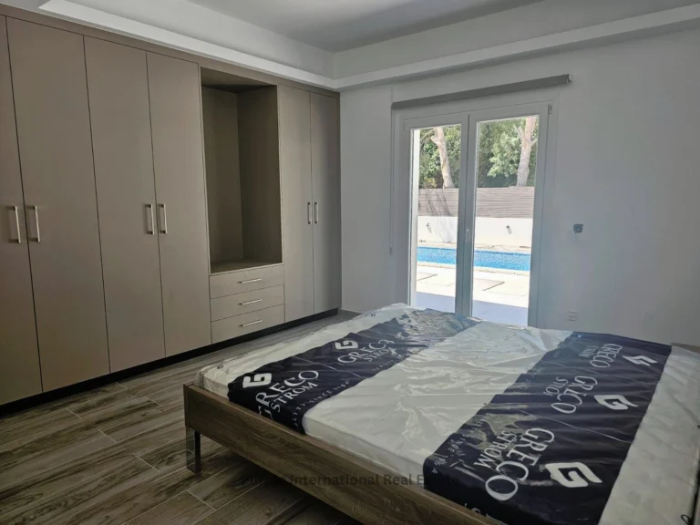 3 Bedroom House for Sale in Pervolia Larnacas