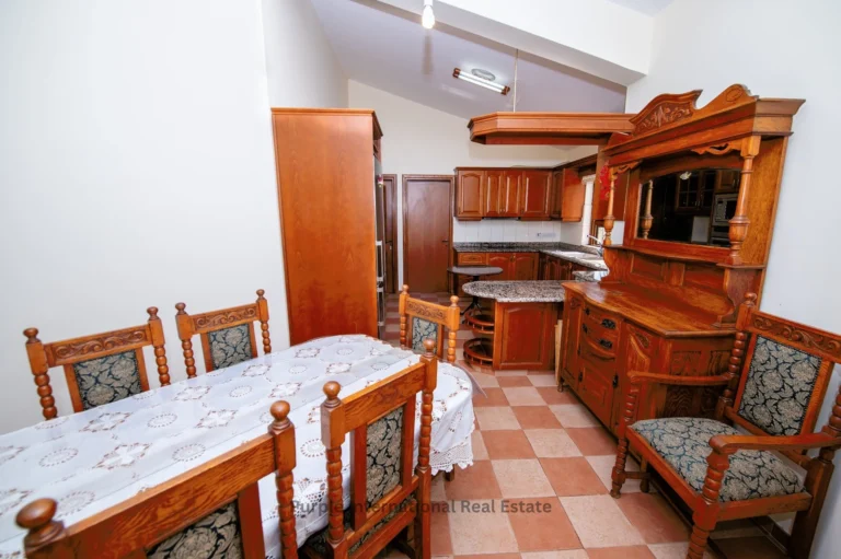 3 Bedroom House for Sale in Sea Caves, Paphos District