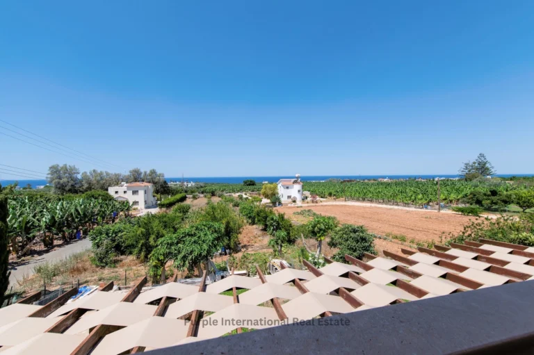 3 Bedroom House for Sale in Sea Caves, Paphos District