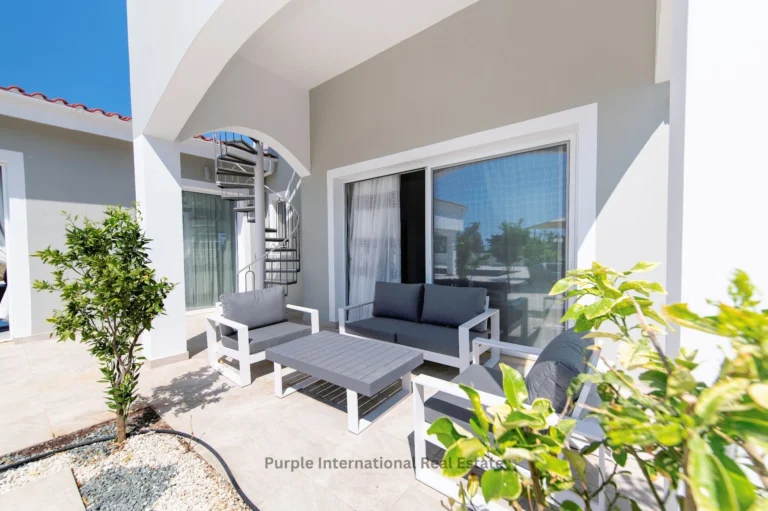 4 Bedroom House for Sale in Sea Caves, Paphos District