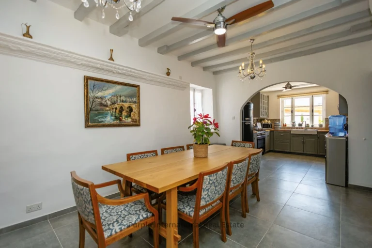 5 Bedroom House for Sale in Maroni, Larnaca District
