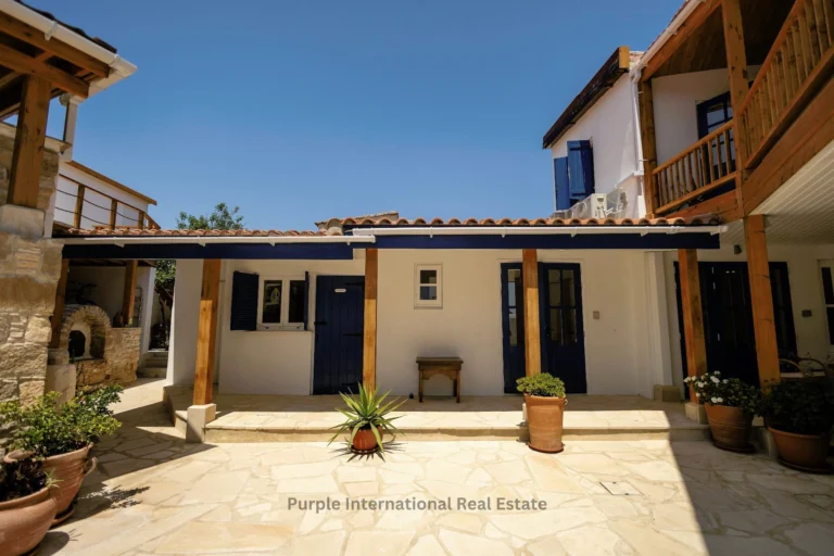 5 Bedroom House for Sale in Maroni, Larnaca District
