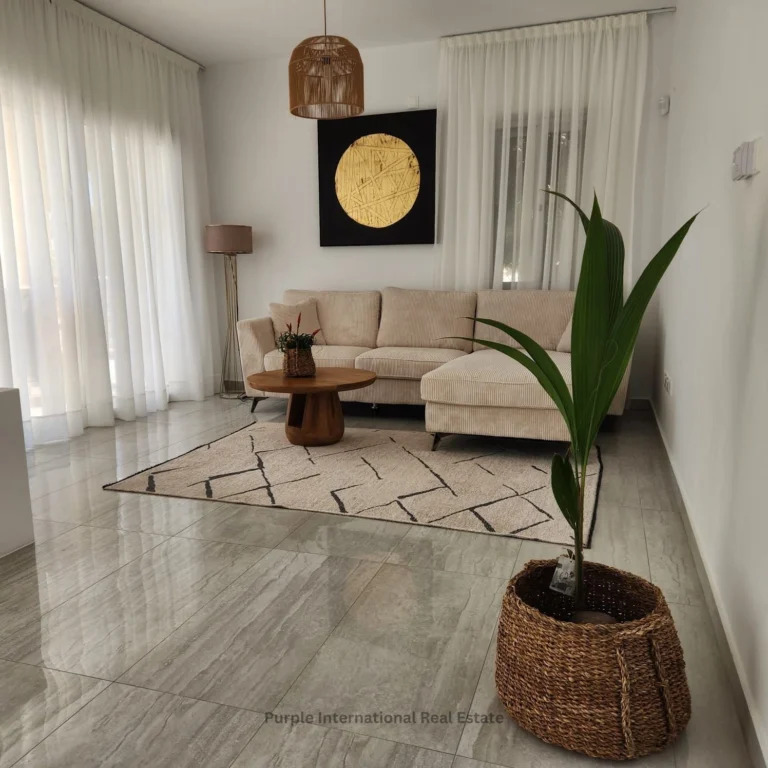 5 Bedroom House for Sale in Kissonerga, Paphos District