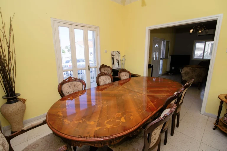 Cheap Houses and Villas for Sale Larnaca up to 300000 euro