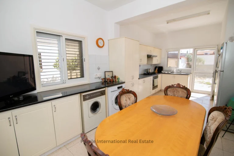 2 Bedroom House for Sale in Oroklini, Larnaca District