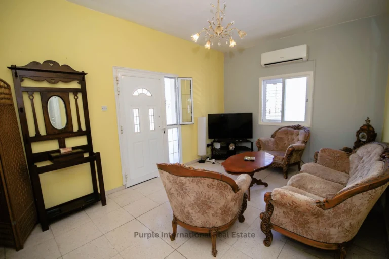 Cheap Houses and Villas for Sale Larnaca up to 300000 euro