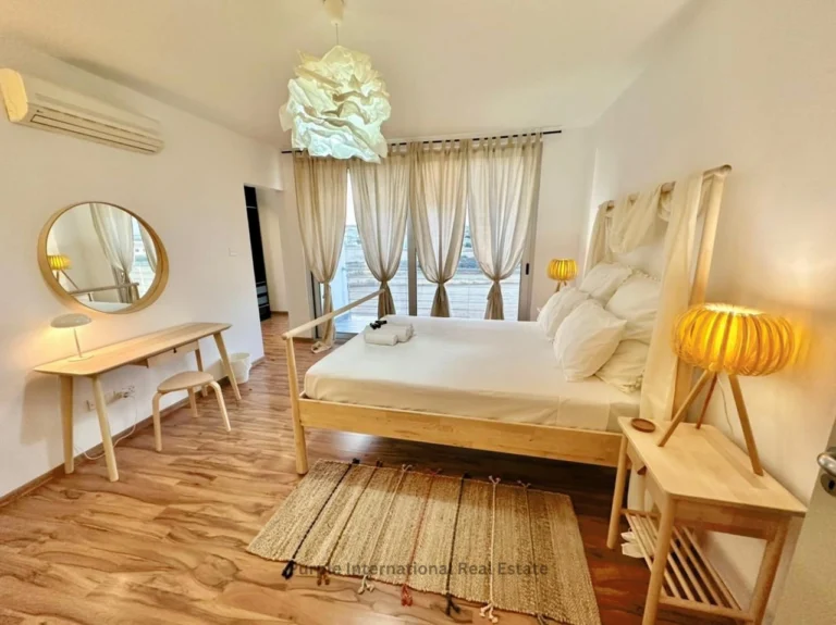 5 Bedroom House for Sale in Aradippou, Larnaca District