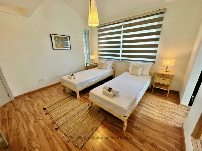 5 Bedroom House for Sale in Aradippou, Larnaca District