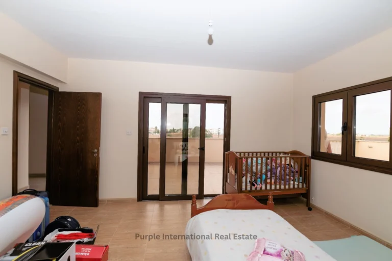 5 Bedroom House for Sale in Liopetri, Famagusta District