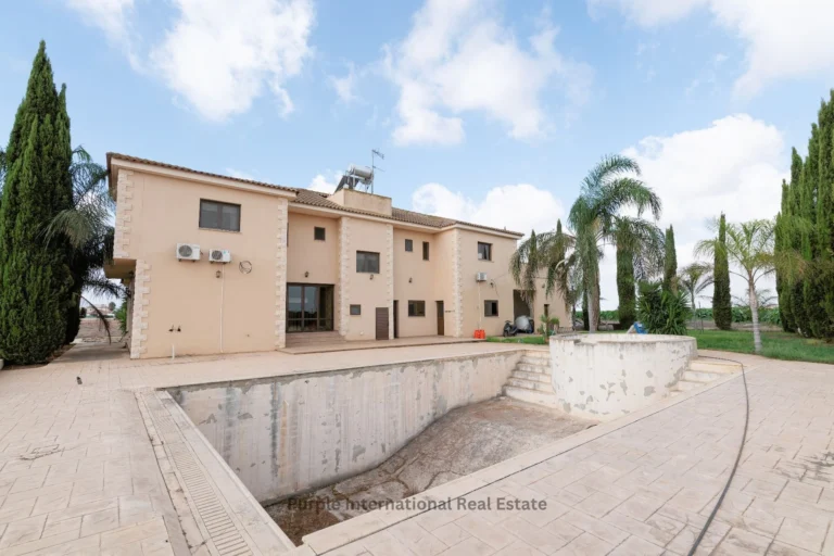 5 Bedroom House for Sale in Liopetri, Famagusta District