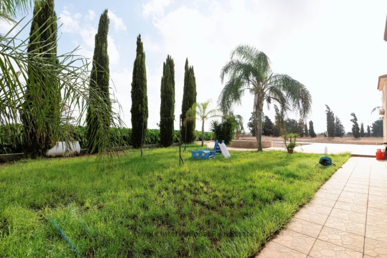 5 Bedroom House for Sale in Liopetri, Famagusta District