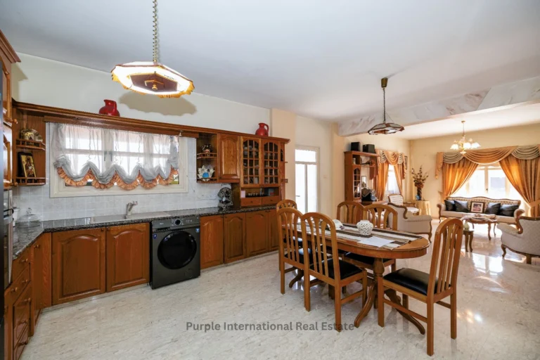 4 Bedroom House for Sale in Aradippou, Larnaca District