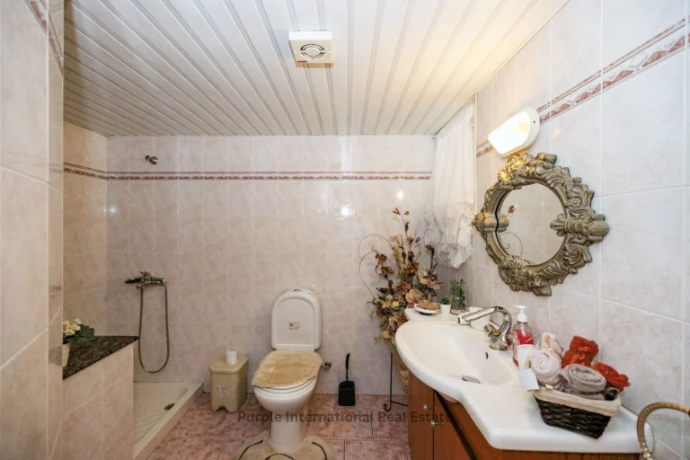 4 Bedroom House for Sale in Aradippou, Larnaca District