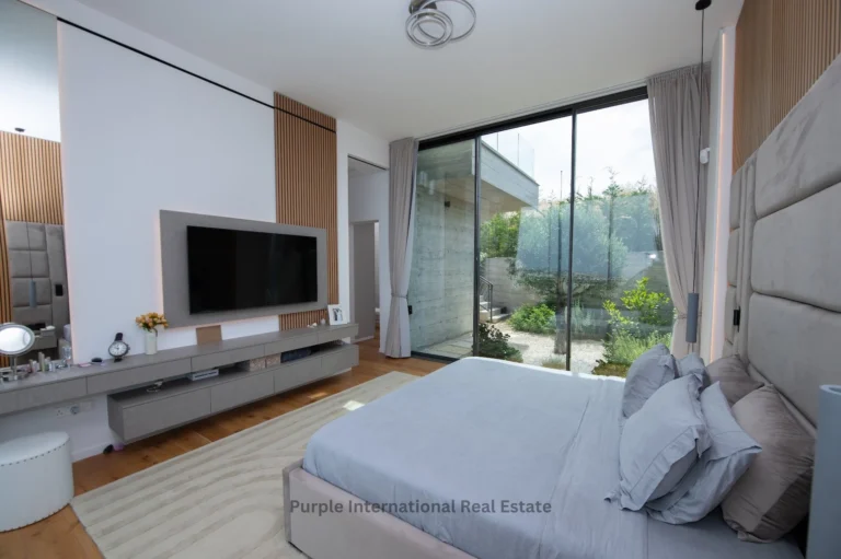 5 Bedroom House for Sale in Armou, Paphos District