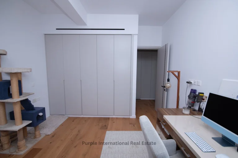 5 Bedroom House for Sale in Armou, Paphos District
