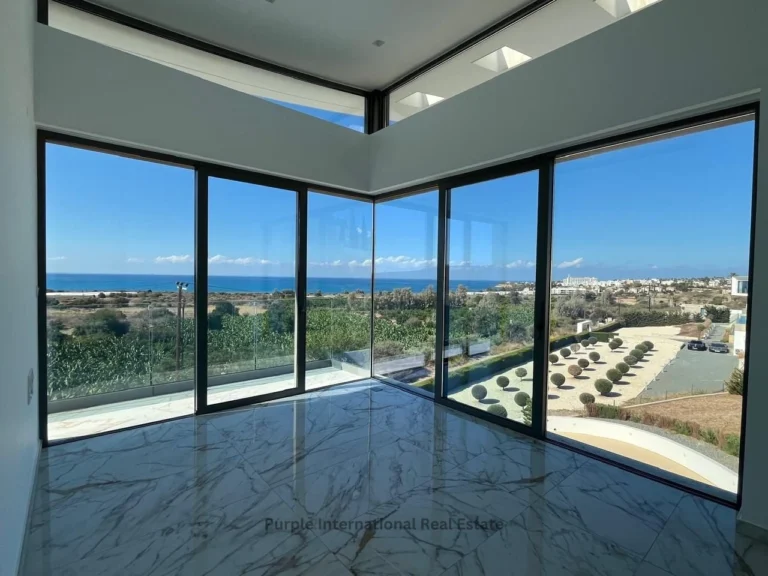 540m² House for Sale in Peyia, Paphos District