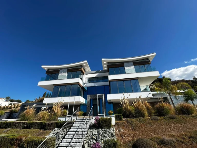 540m² House for Sale in Peyia, Paphos District