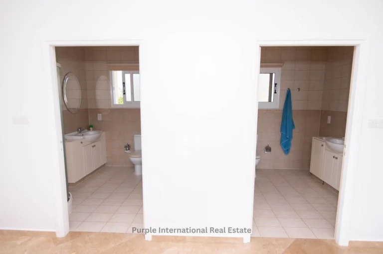 4 Bedroom House for Sale in Sea Caves, Paphos District