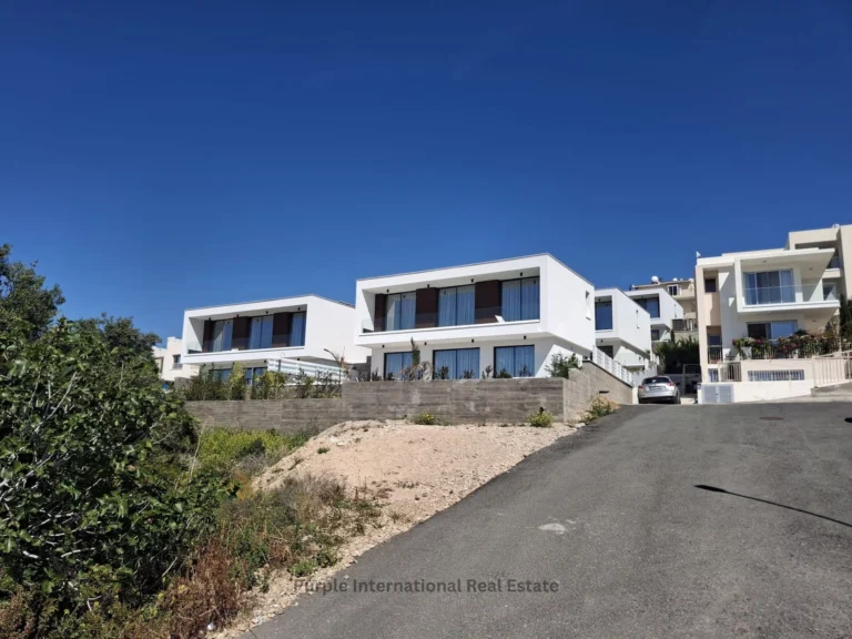 3 Bedroom House for Sale in Chlorakas, Paphos District