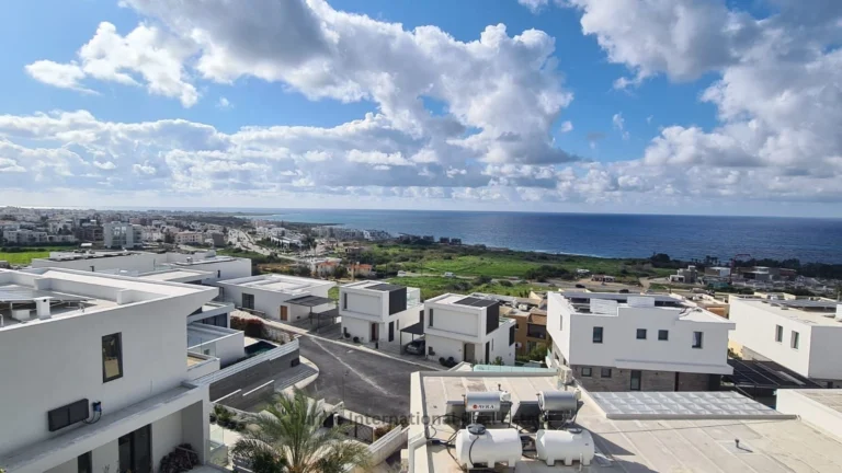 3 Bedroom House for Sale in Chlorakas, Paphos District