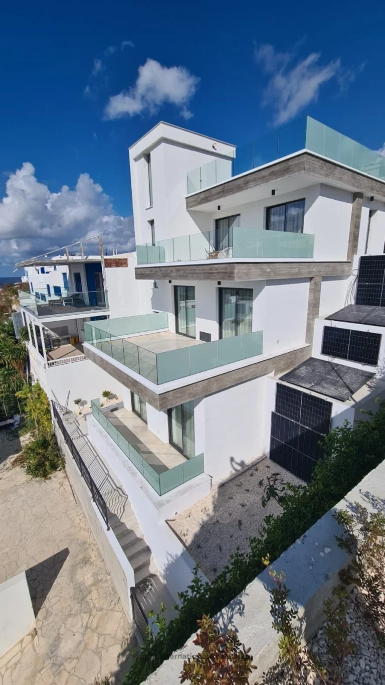 3 Bedroom House for Sale in Chlorakas, Paphos District