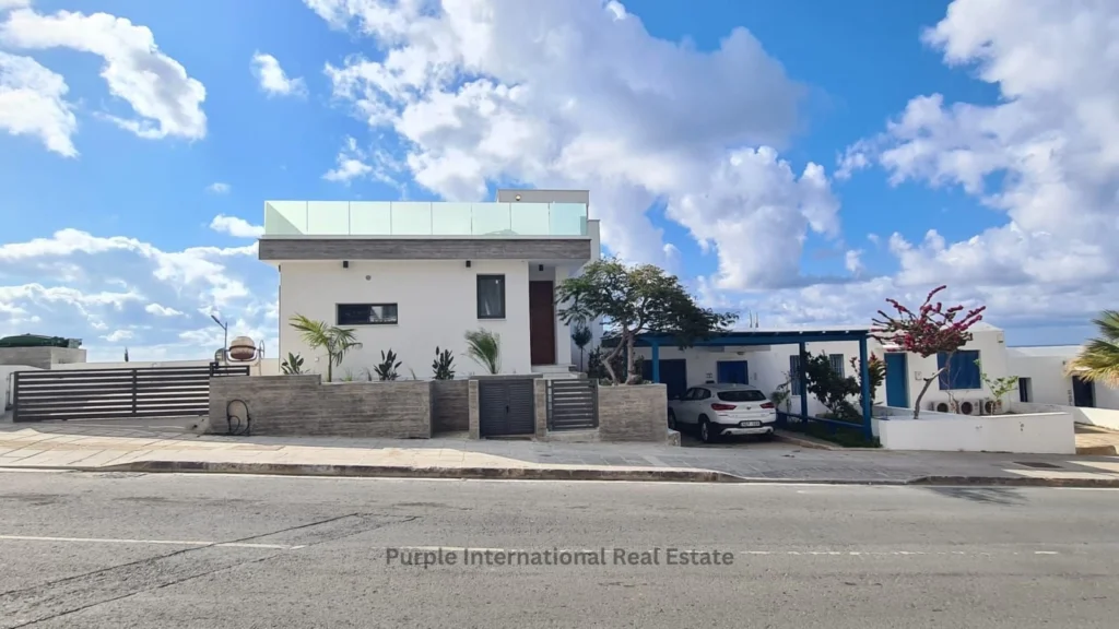3 Bedroom House for Sale in Chlorakas, Paphos District