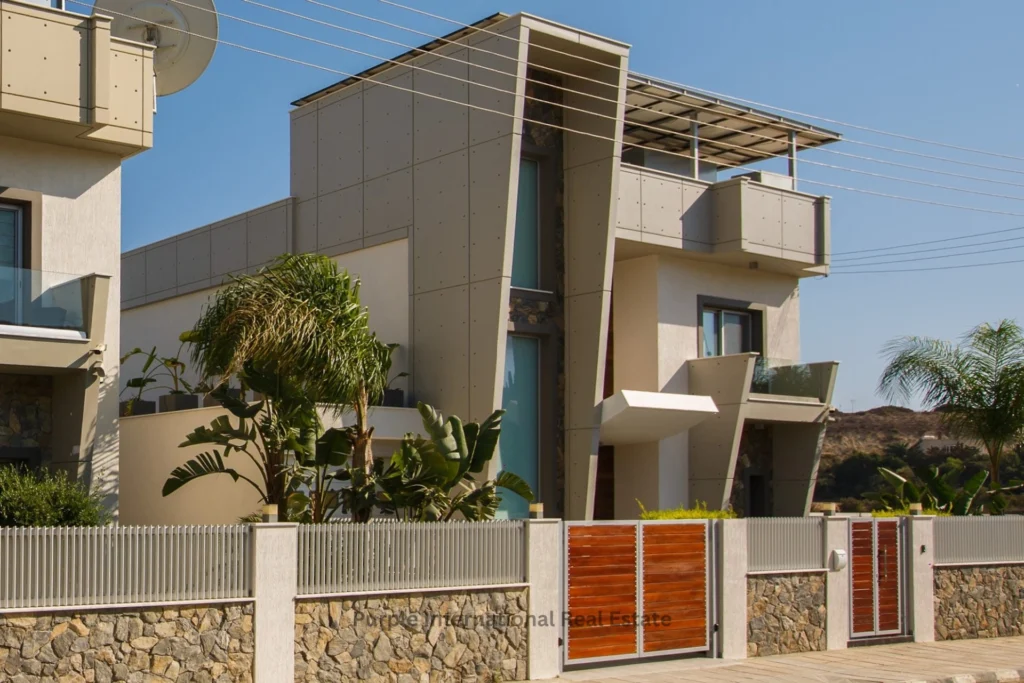 4 Bedroom House for Sale in Agios Tychonas, Limassol District
