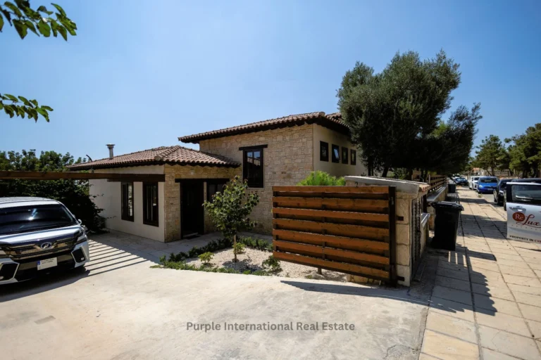 5 Bedroom House for Sale in Souni, Limassol District