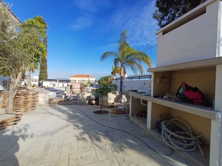 5 Bedroom House for Sale in Oroklini, Larnaca District