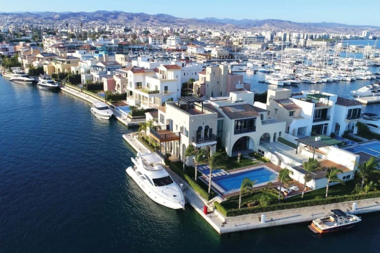 4 Bedroom House for Sale in Limassol – Marina