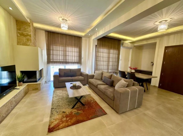 3 Bedroom Apartment for Rent in Kato Paphos