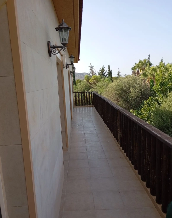 4 Bedroom House for Sale in Pentakomo, Limassol District