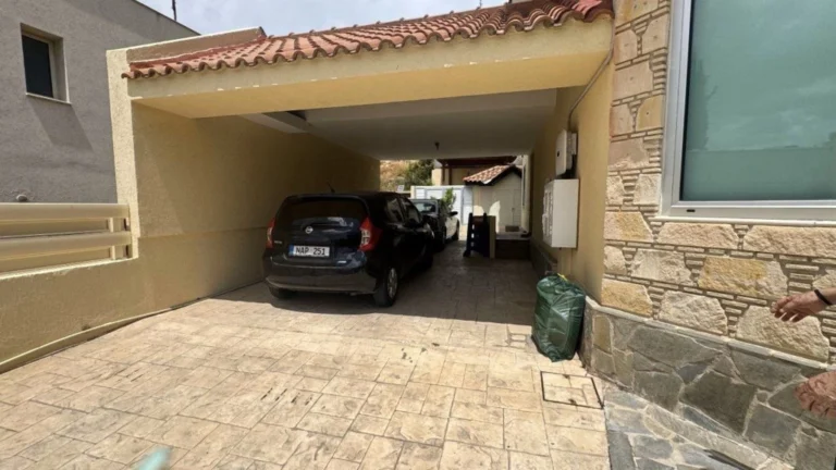4 Bedroom House for Sale in Limassol – Agios Athanasios