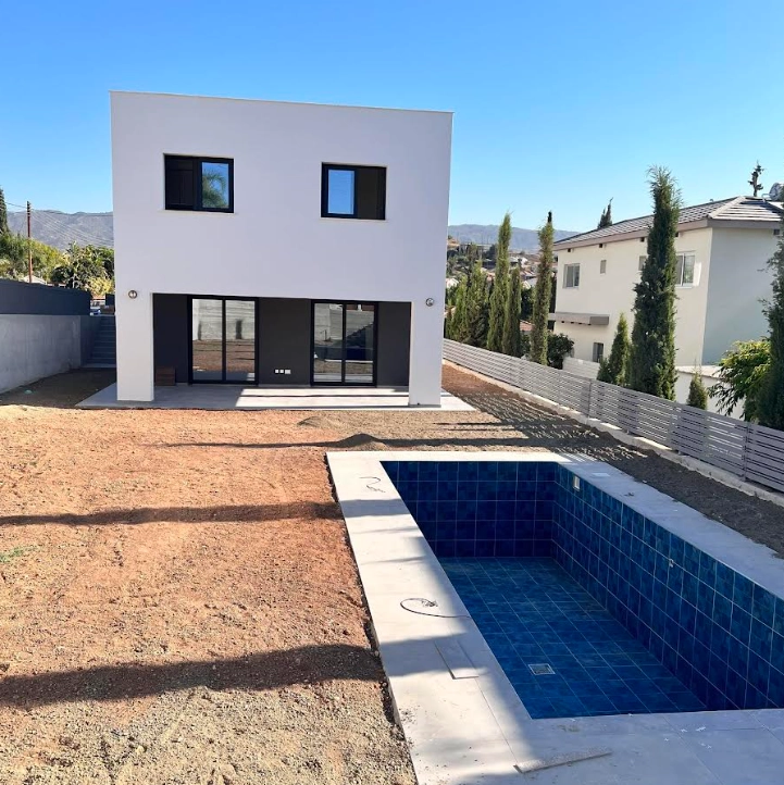 3 Bedroom House for Sale in Pyrgos Lemesou, Limassol District