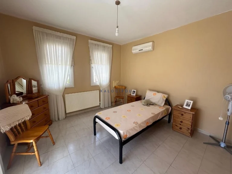 3 Bedroom House for Sale in Aradippou, Larnaca District