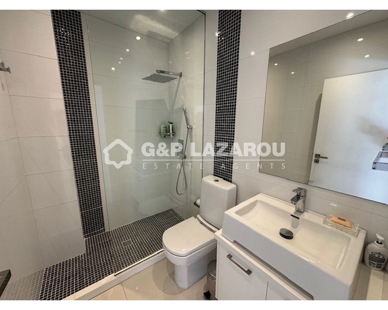 2 Bedroom Apartment for Rent in Germasogeia, Limassol District