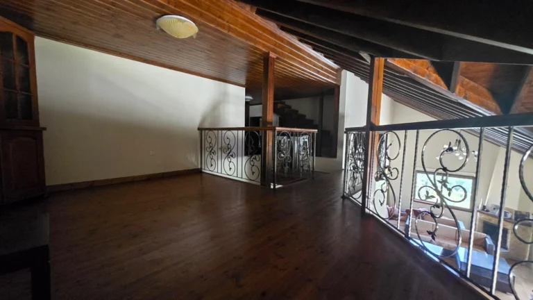 5 Bedroom House for Sale in Kyperounta, Limassol District