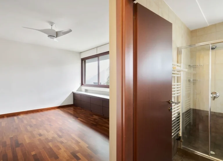 5 Bedroom House for Sale in Strovolos, Nicosia District