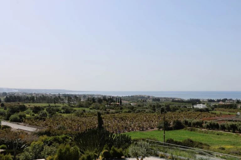 4 Bedroom House for Sale in Peyia, Paphos District