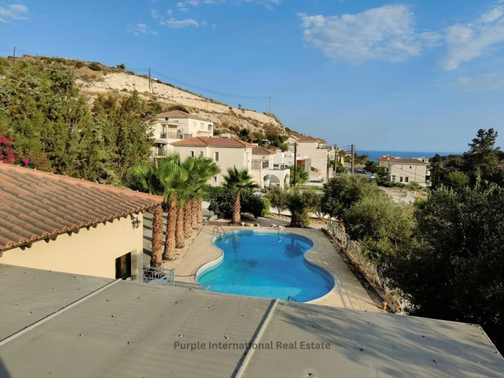 3 Bedroom House for Sale in Agios Tychonas, Limassol District