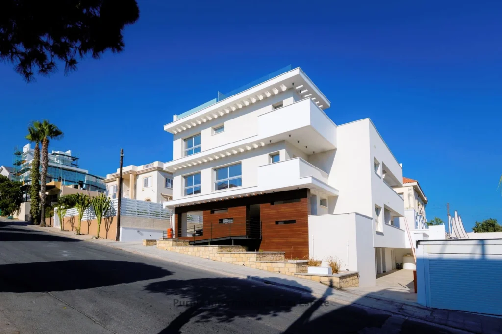 2 Bedroom Apartment for Sale in Germasogeia, Limassol District