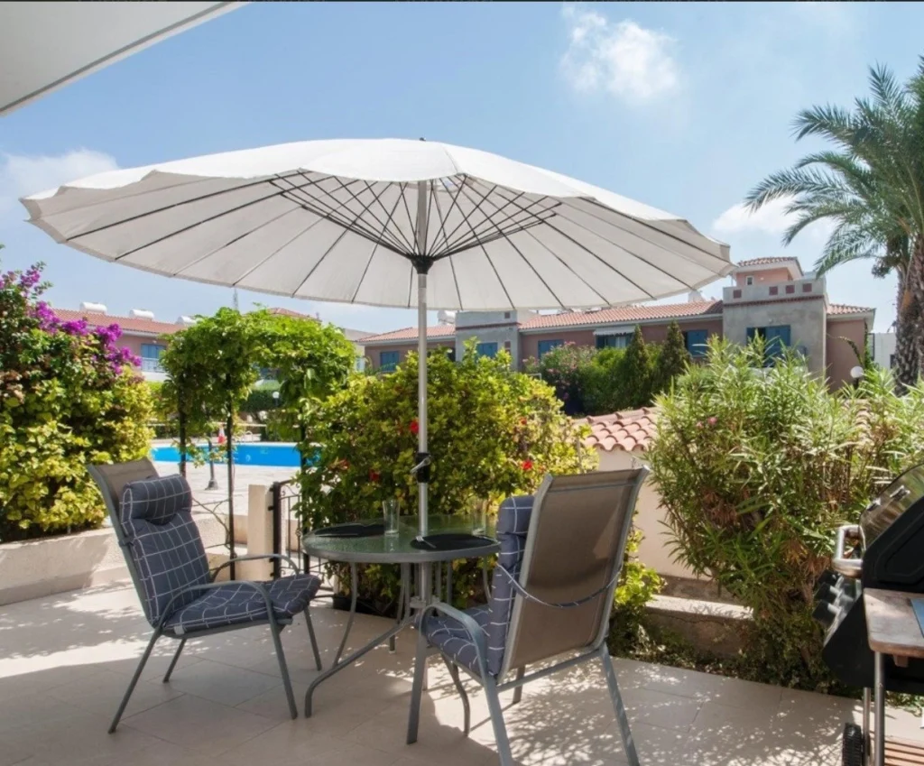 3 Bedroom House for Sale in Paphos – Universal