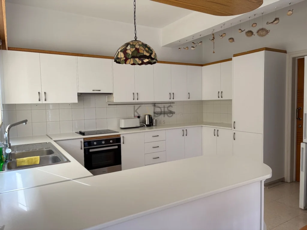 3 Bedroom Apartment for Rent in Strovolos, Nicosia District