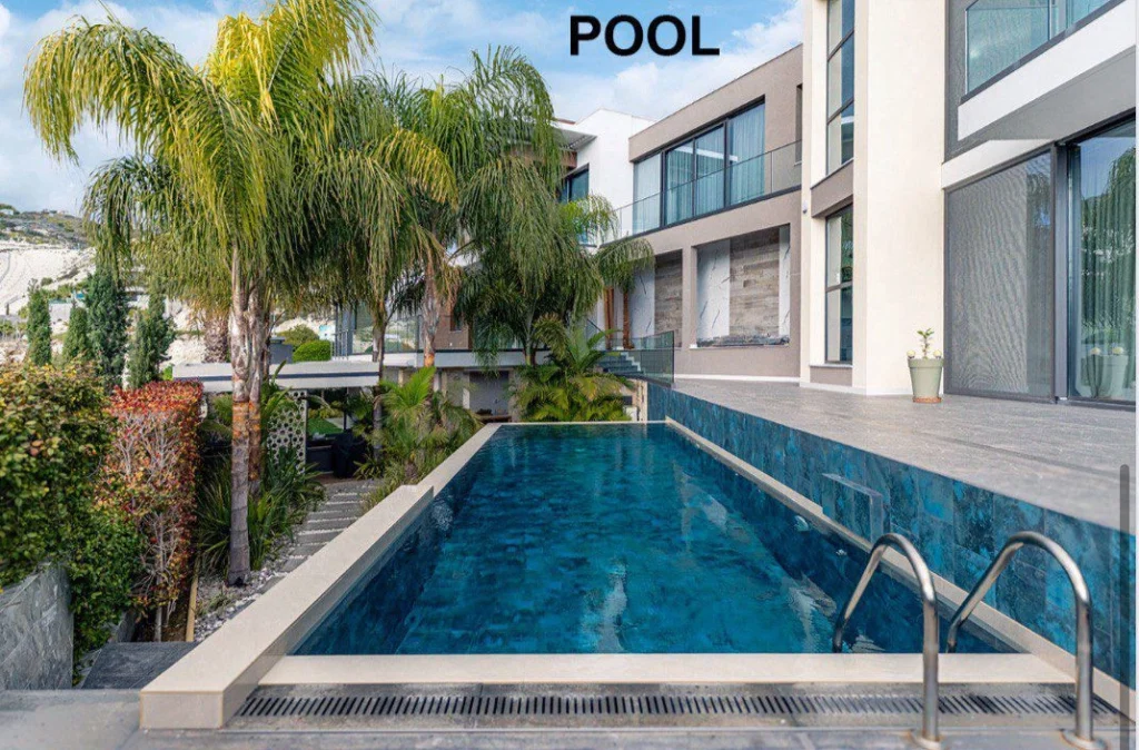 6+ Bedroom House for Sale in Agios Tychonas, Limassol District