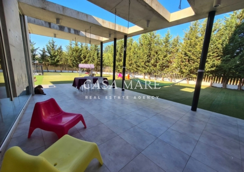 6+ Bedroom House for Sale