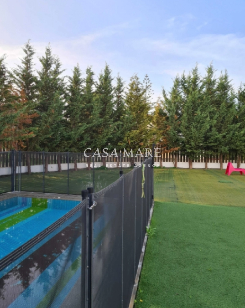 6+ Bedroom House for Sale